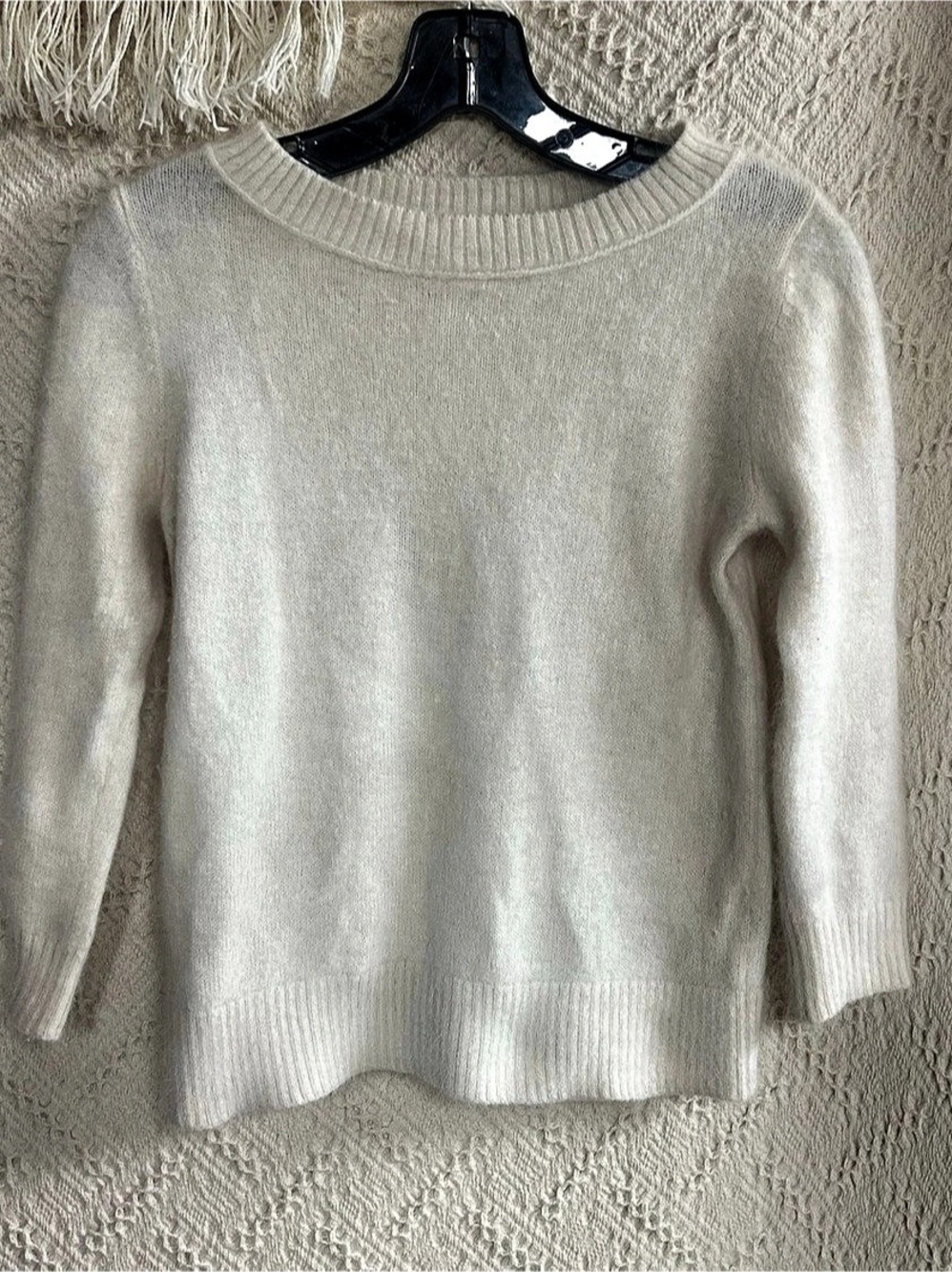 Crew Neck Sweater in White Like New